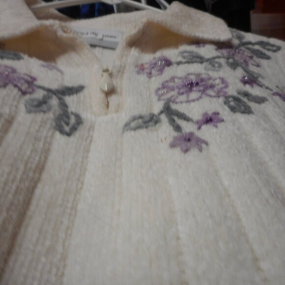 ALFRED DUNNER  women's top, sweater, purple and off white in color, sz PS - Picture 9 of 12